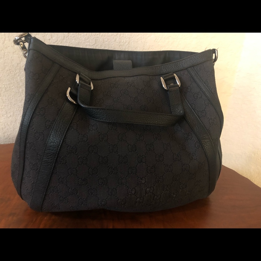 GUCCI HANDBAG